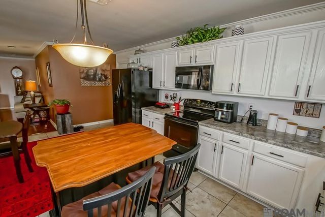 4224 Wimbish Dr, Baker, LA 70714