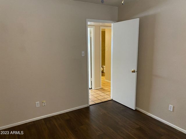 4251 W Keim Drive, Phoenix, AZ 85019