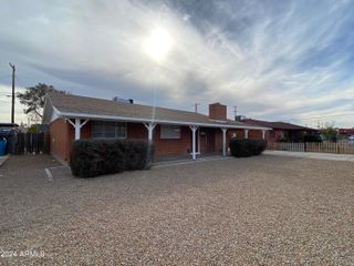 4251 W Keim Drive, Phoenix, AZ 85019