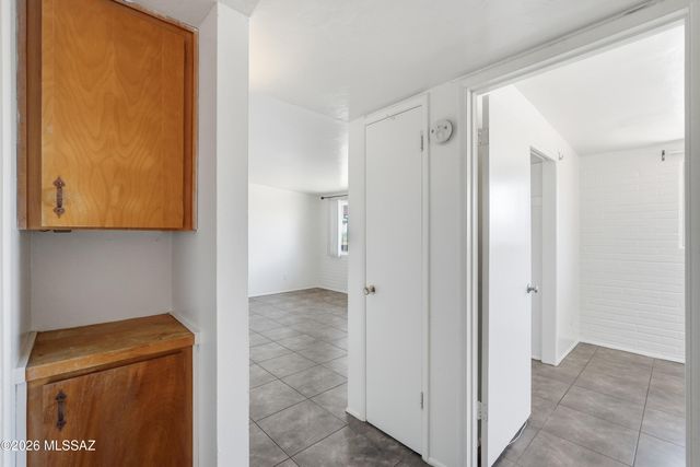 1808 W Caravelle Road, Tucson, AZ 85713