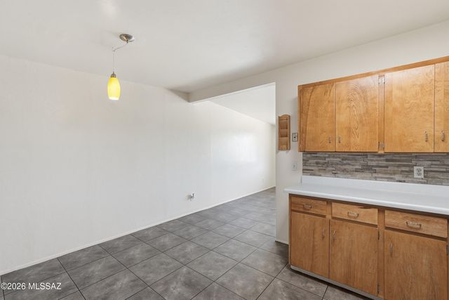 1808 W Caravelle Road, Tucson, AZ 85713