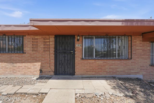 1808 W Caravelle Road, Tucson, AZ 85713