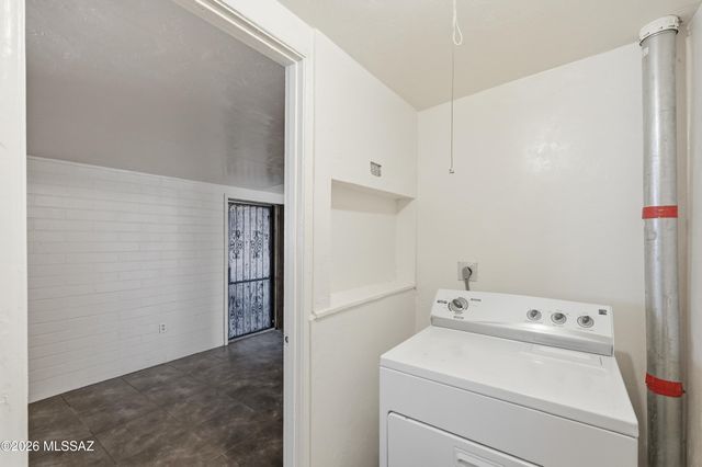 1808 W Caravelle Road, Tucson, AZ 85713