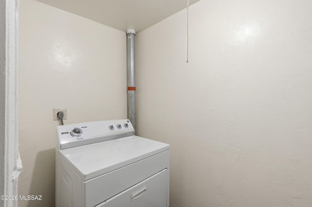 1808 W Caravelle Road, Tucson, AZ 85713