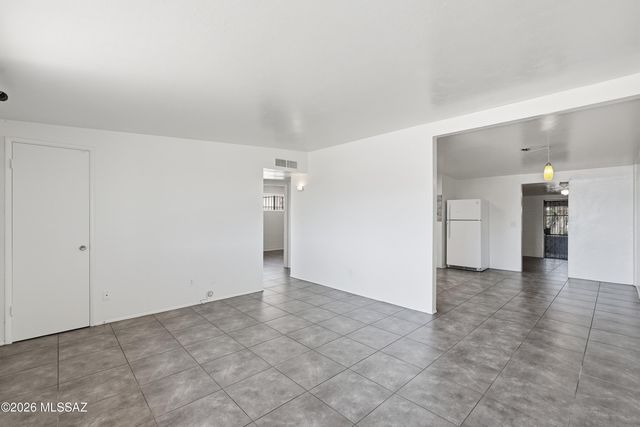 1808 W Caravelle Road, Tucson, AZ 85713