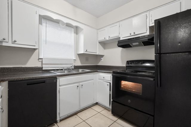 3461 GLENSHAW DR, Memphis, TN 38128