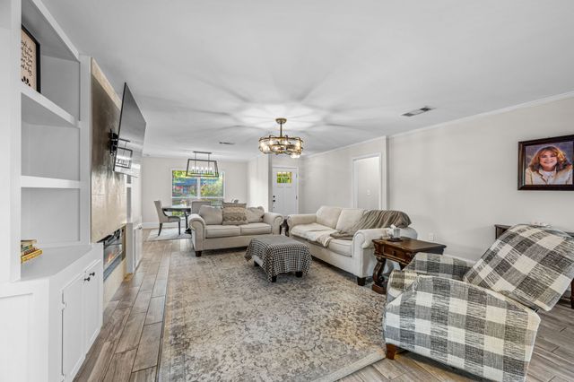 3556 Royal Lane, Dallas, TX 75229