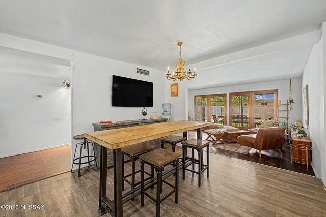 7951 E Hawthorne Street, Tucson, AZ 85710