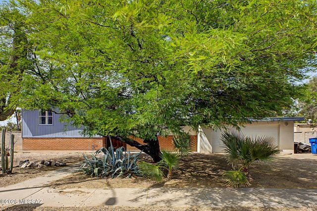7951 E Hawthorne Street, Tucson, AZ 85710
