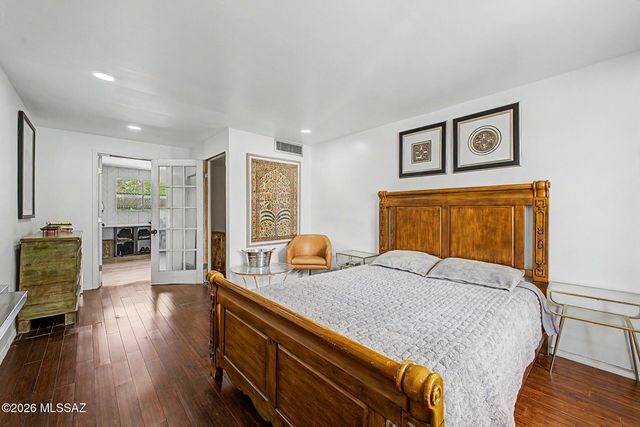 7951 E Hawthorne Street, Tucson, AZ 85710