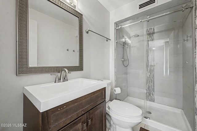 7951 E Hawthorne Street, Tucson, AZ 85710