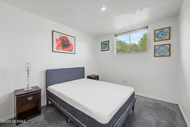 7951 E Hawthorne Street, Tucson, AZ 85710