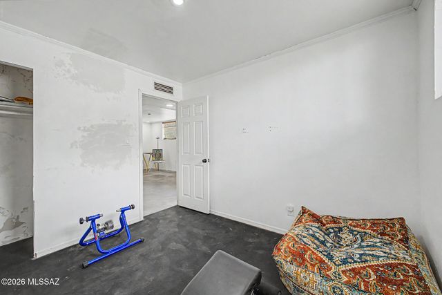 7951 E Hawthorne Street, Tucson, AZ 85710