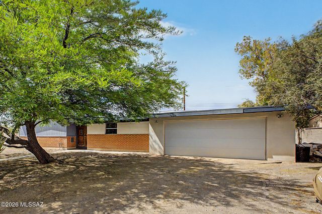 7951 E Hawthorne Street, Tucson, AZ 85710