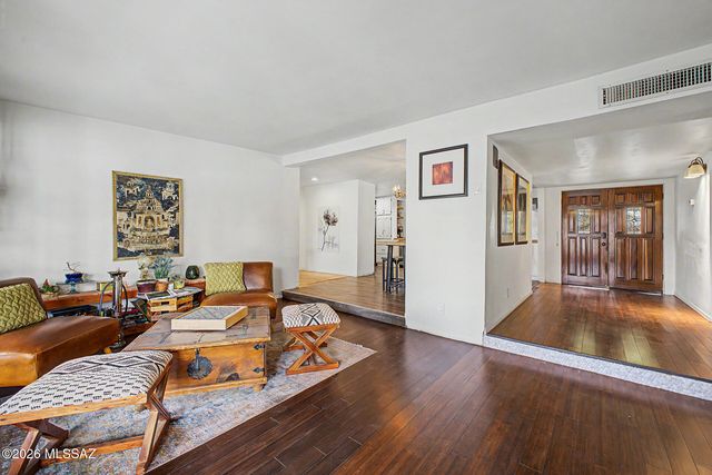 7951 E Hawthorne Street, Tucson, AZ 85710