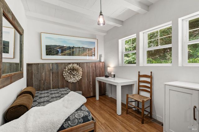 17131 Mount Jackson Trl, Rio Nido, CA 95471