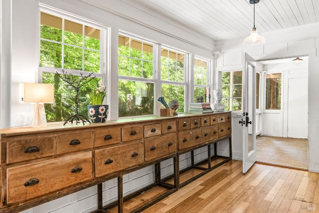 17131 Mount Jackson Trl, Rio Nido, CA 95471