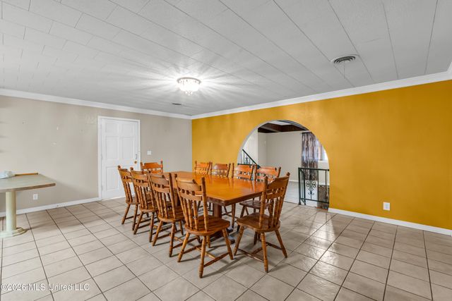 386 Lameuse Street, Biloxi, MS 39530