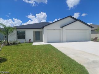 17127 Pompeii WAY, North Fort Myers, FL 33917