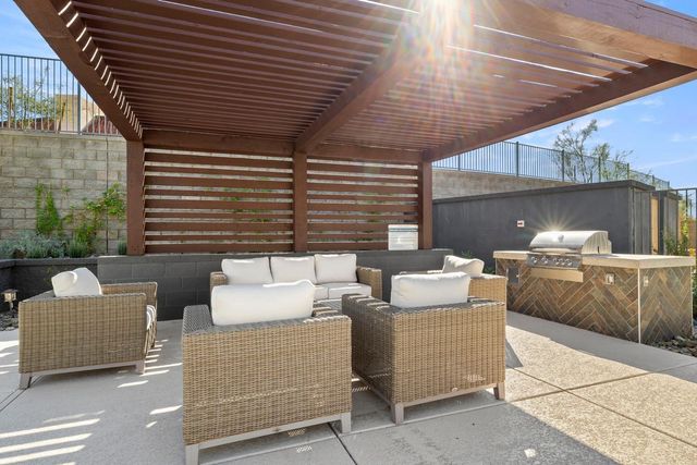 1 EASY Street N 19, Carefree, AZ 85377