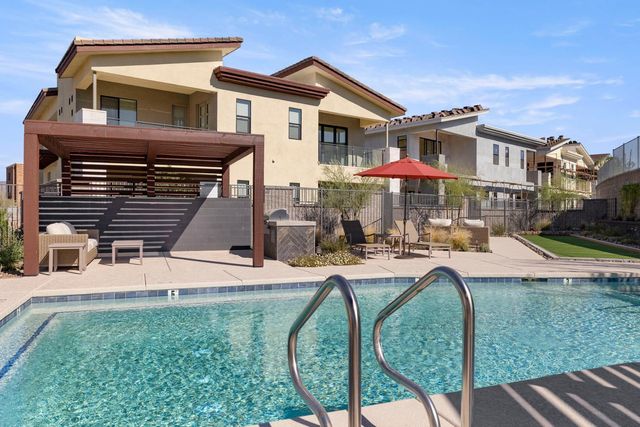 1 EASY Street N 19, Carefree, AZ 85377