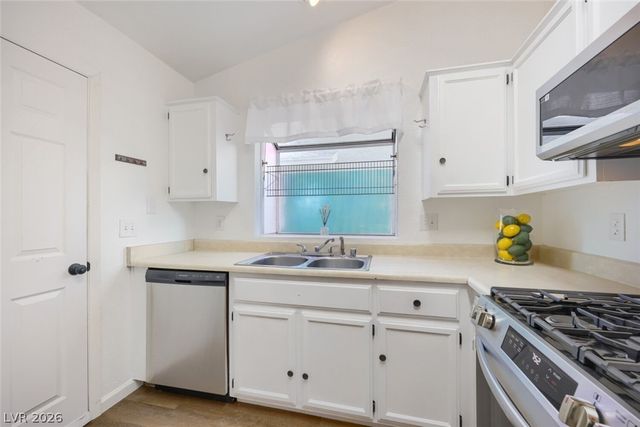 524 Crony Avenue, Henderson, NV 89011