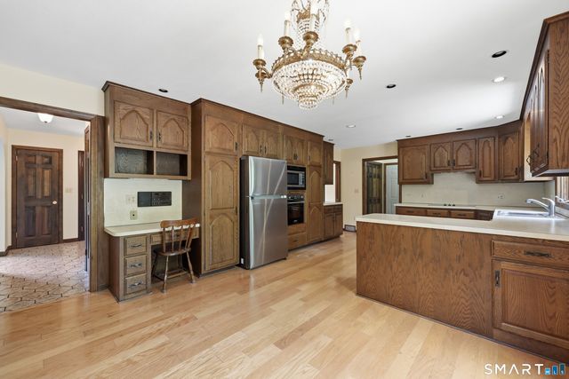 43 Windtree East, Torrington, CT 06790