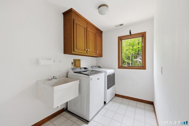 43 Windtree East, Torrington, CT 06790