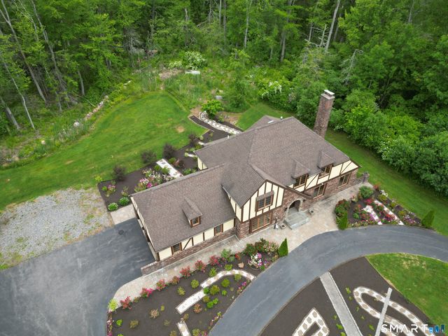 43 Windtree East, Torrington, CT 06790