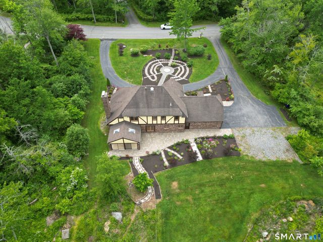 43 Windtree East, Torrington, CT 06790