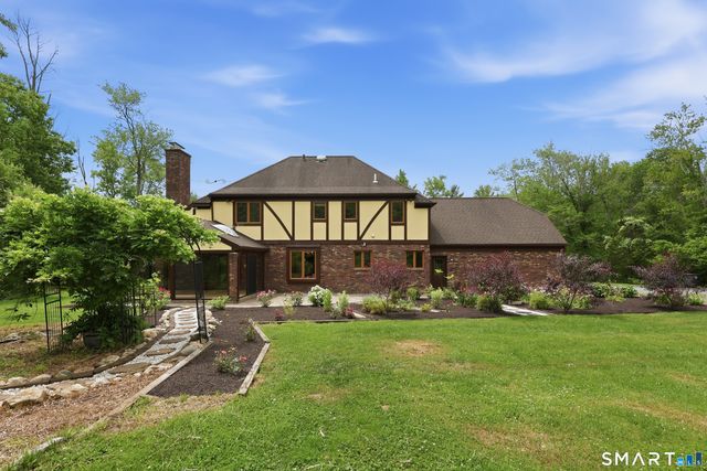 43 Windtree East, Torrington, CT 06790