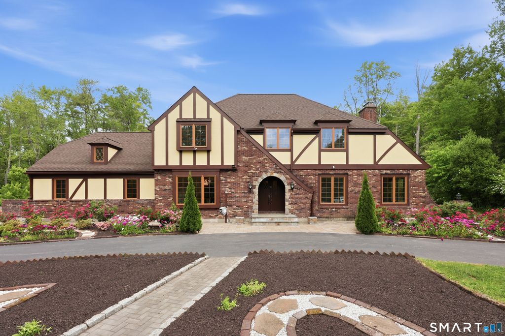 43 Windtree East, Torrington, CT 06790