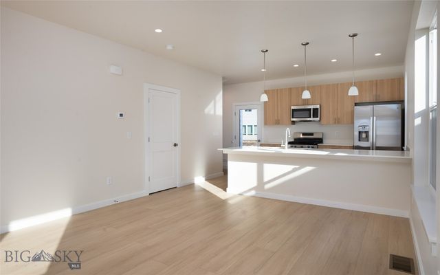 811 Spaniel Lane, Belgrade, MT 59714