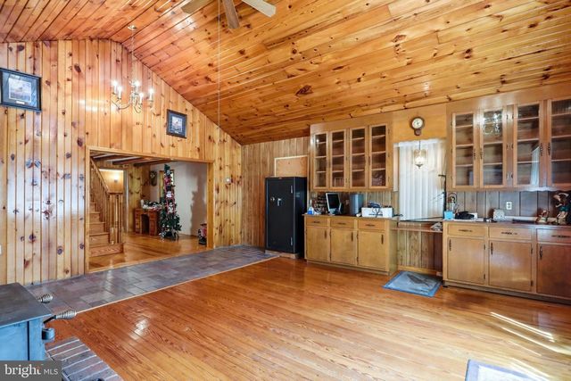 1220 BROWN RD, Knoxville, MD 21758