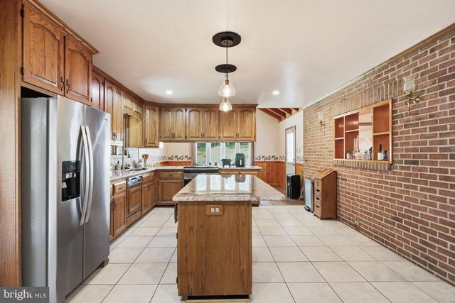 1220 BROWN RD, Knoxville, MD 21758