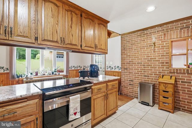 1220 BROWN RD, Knoxville, MD 21758