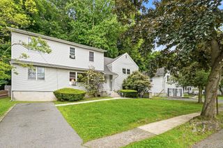 100 Pembrook Drive, Yonkers, NY 10710