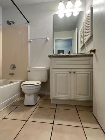 2740 OAK PARK WAY 102, Orlando, FL 32822