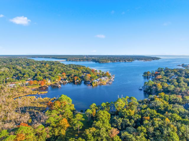 101 Matt Boulevard, Niceville, FL 32578