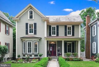 275 W COURT STREET, Doylestown, PA 18901