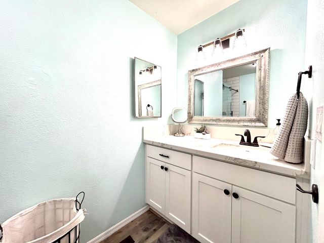 3952 Rustic Rd, Cameron Park, CA 95682