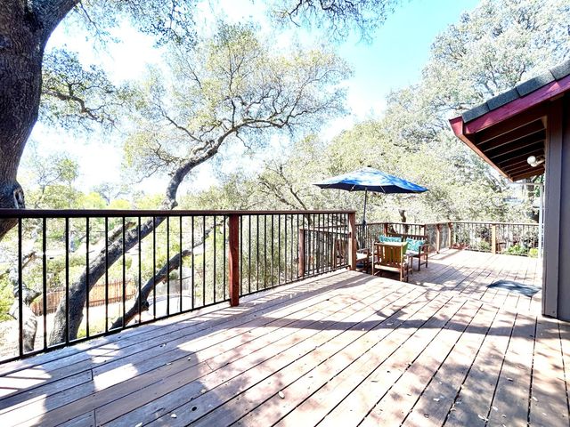 3952 Rustic Rd, Cameron Park, CA 95682