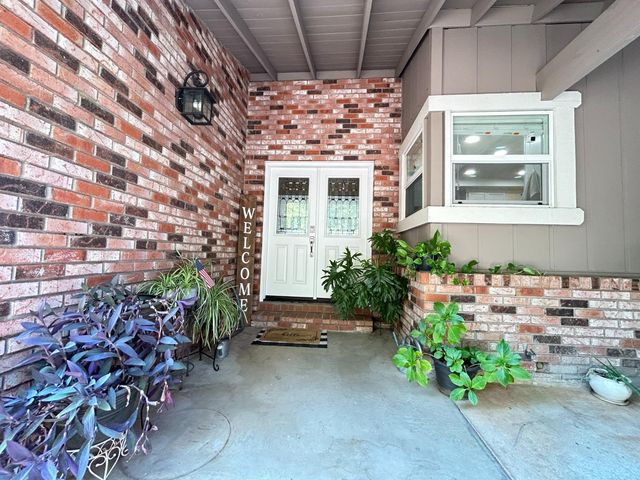 3952 Rustic Rd, Cameron Park, CA 95682