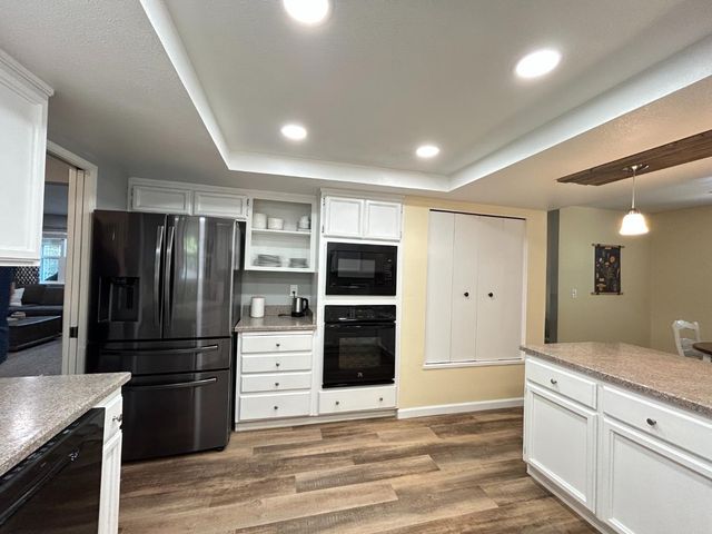 3952 Rustic Rd, Cameron Park, CA 95682