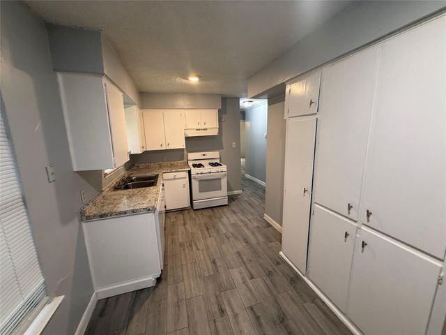 100 E Brown Street, Princeton, TX 75407