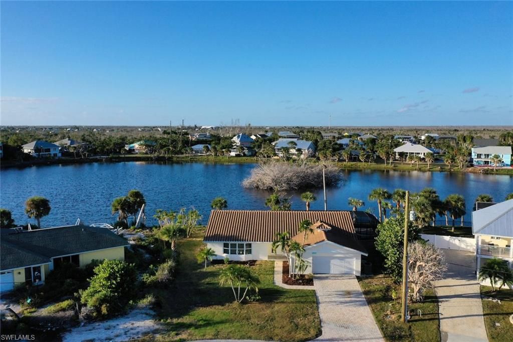 421 Lake Murex CIR, Sanibel, FL 33957