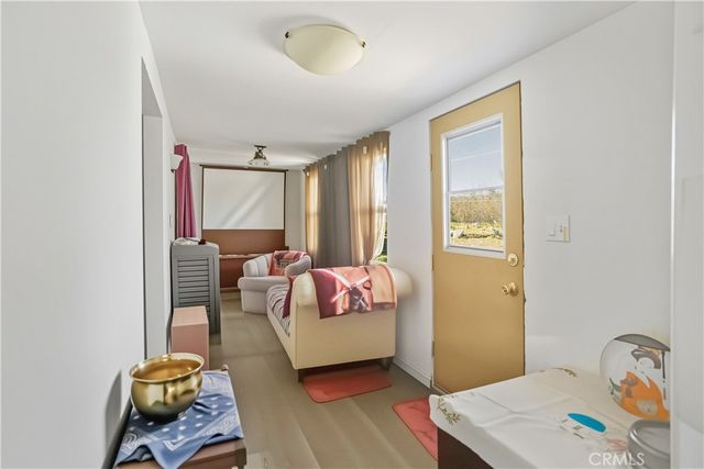 7148 Sage Avenue, Yucca Valley, CA 92284