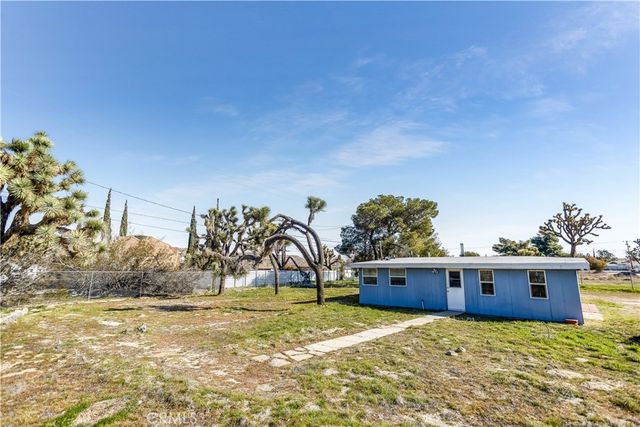 7148 Sage Avenue, Yucca Valley, CA 92284