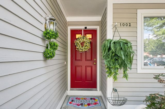 1002 Pine Brook Dr 20, Peabody, MA 01960