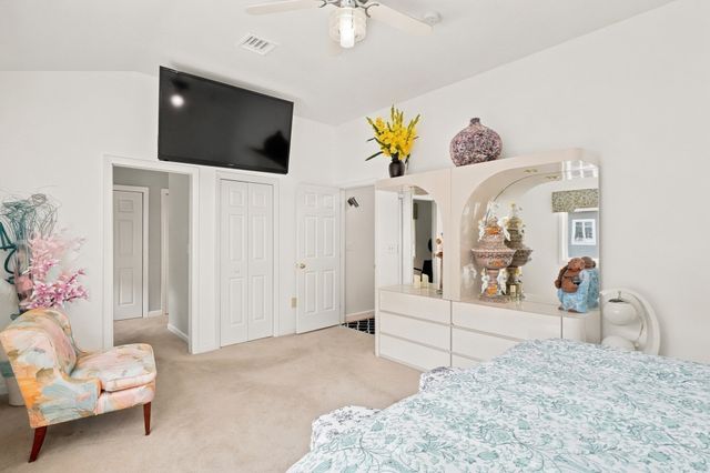 1002 Pine Brook Dr 20, Peabody, MA 01960